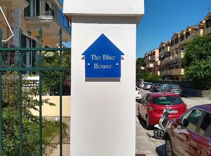 The Bluehouse - Spacious Floor Flat With Parking, By Mon Repos Apartment Corfu (city)